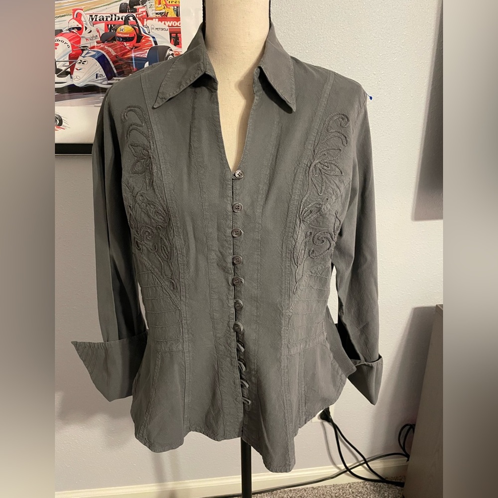 Gretty Zueger long sleeve embroidered top